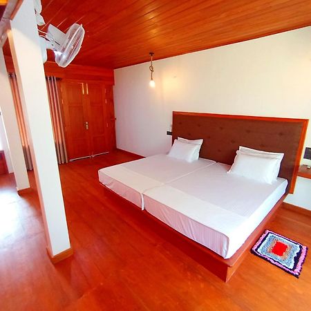 Thusara Guesthouse Mirissa Dış mekan fotoğraf