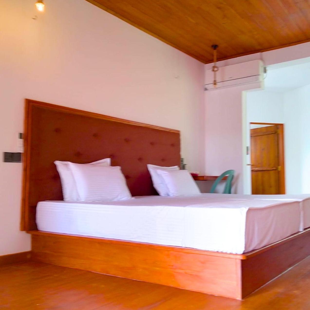 Thusara Guesthouse Mirissa Dış mekan fotoğraf