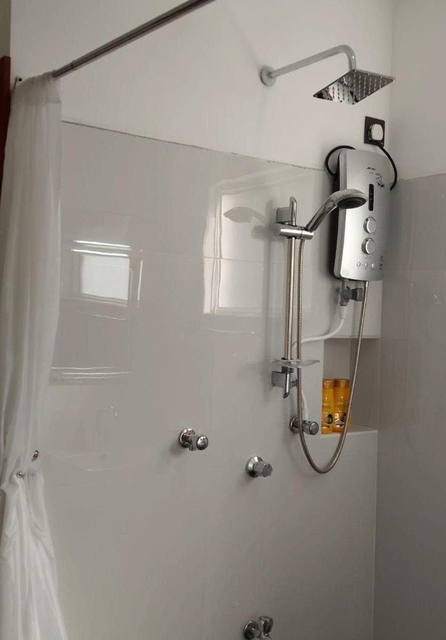 Thusara Guesthouse Mirissa Dış mekan fotoğraf