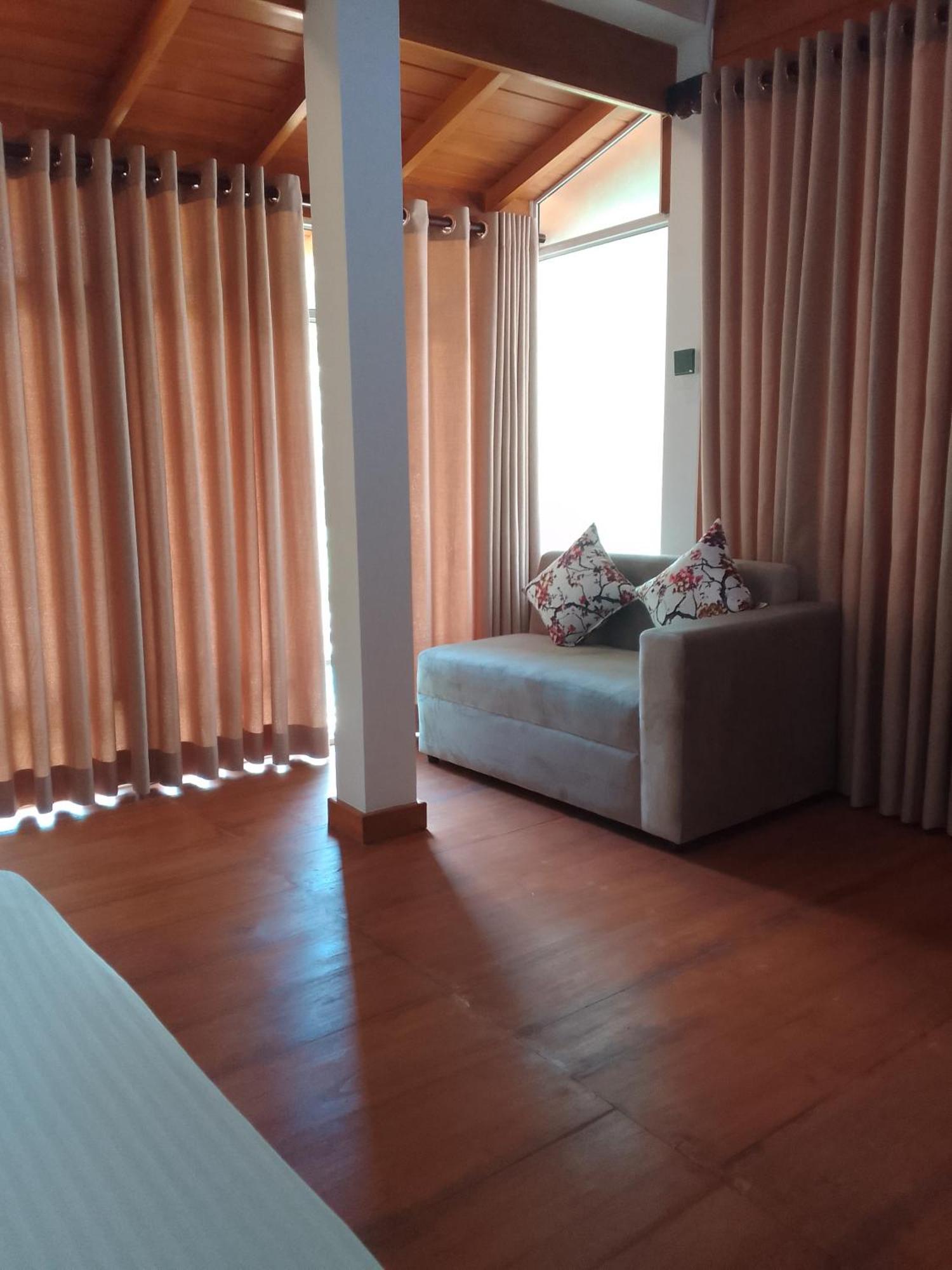 Thusara Guesthouse Mirissa Dış mekan fotoğraf