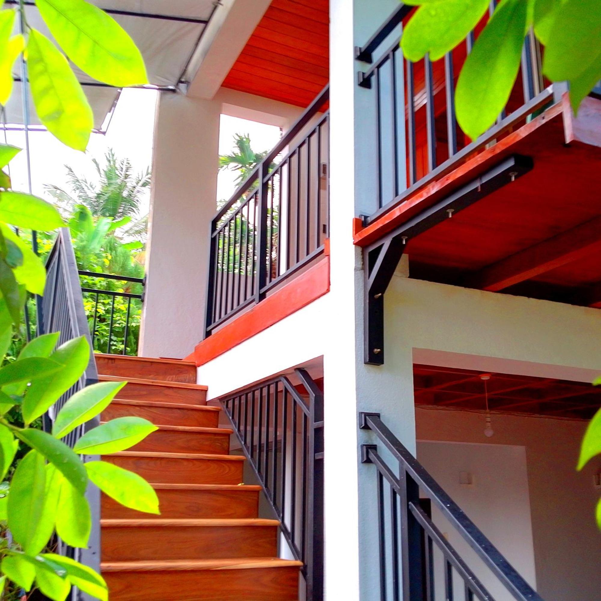 Thusara Guesthouse Mirissa Dış mekan fotoğraf
