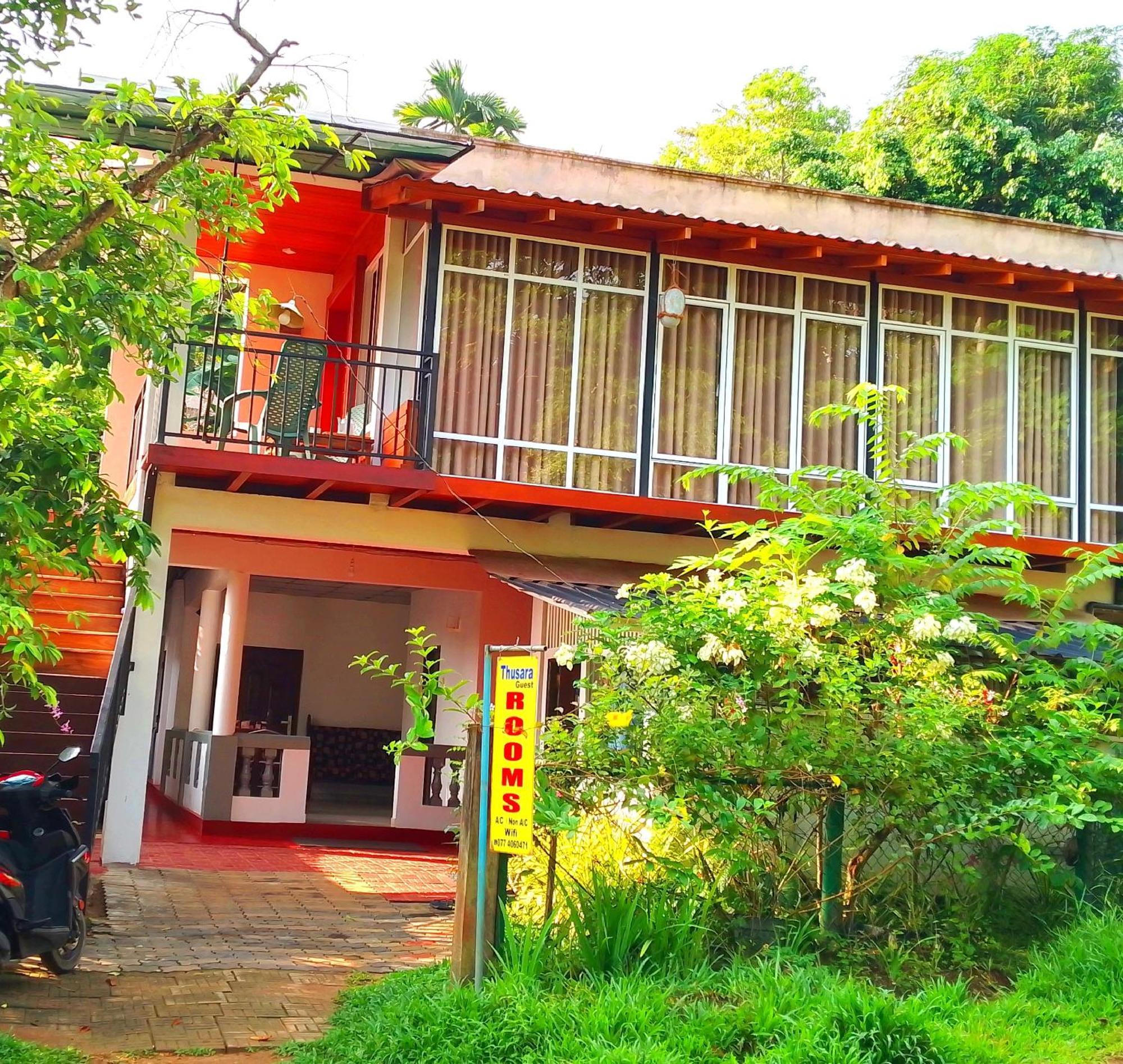 Thusara Guesthouse Mirissa Dış mekan fotoğraf