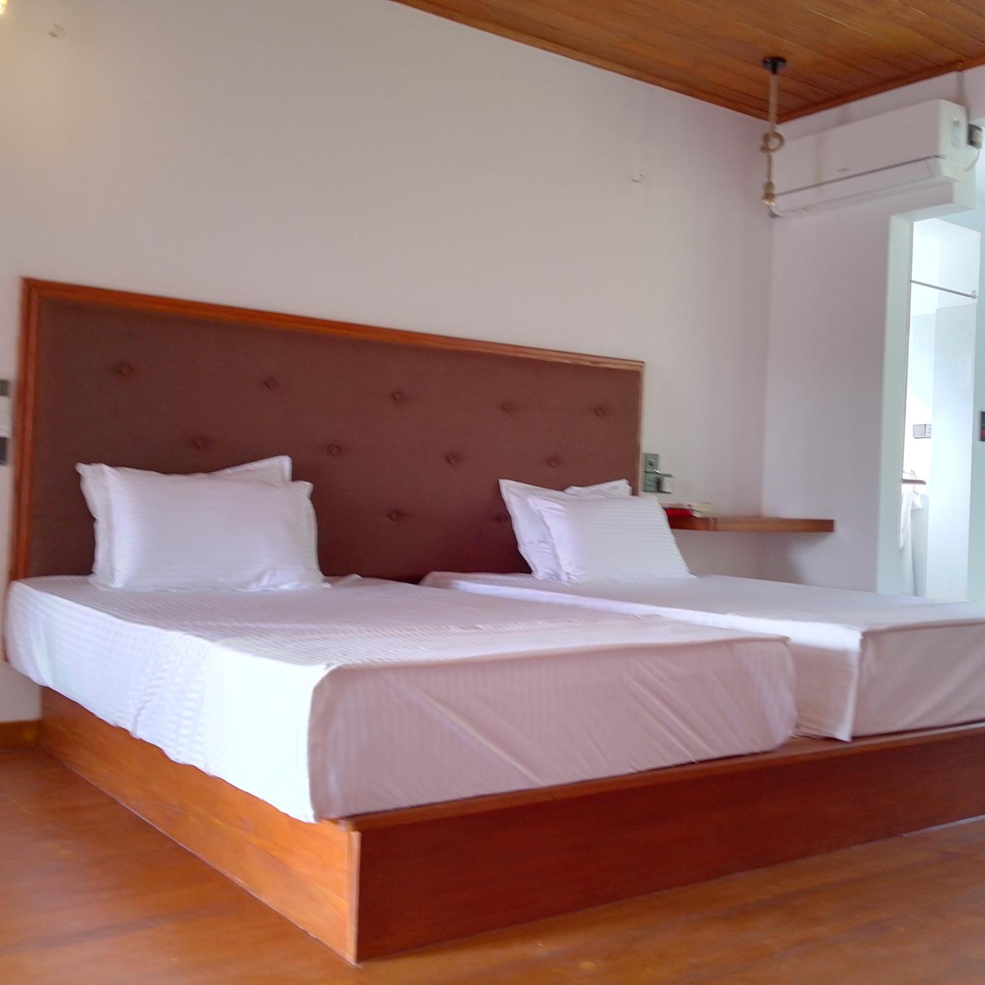 Thusara Guesthouse Mirissa Dış mekan fotoğraf