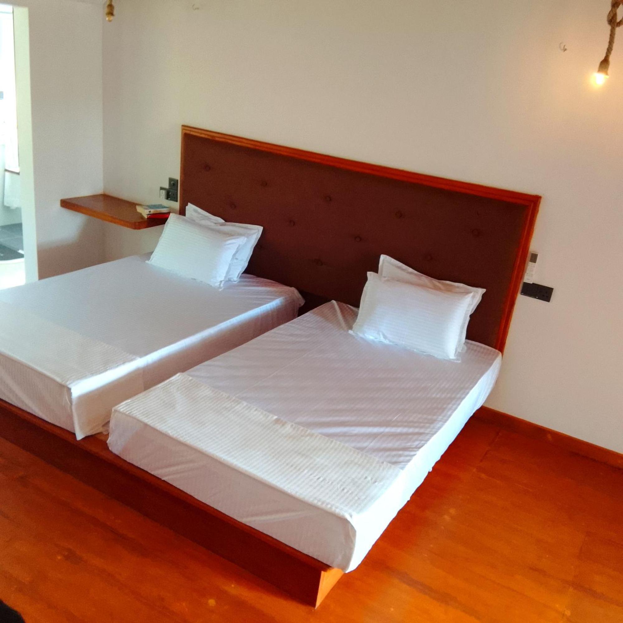 Thusara Guesthouse Mirissa Dış mekan fotoğraf