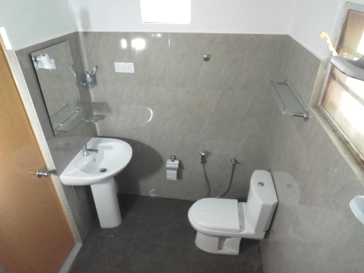 Thusara Guesthouse Mirissa Dış mekan fotoğraf