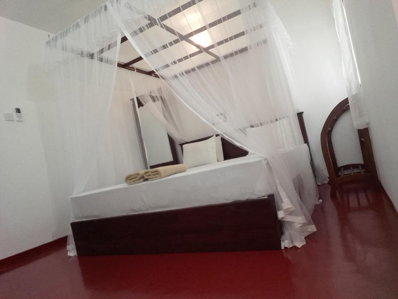 Thusara Guesthouse Mirissa Dış mekan fotoğraf